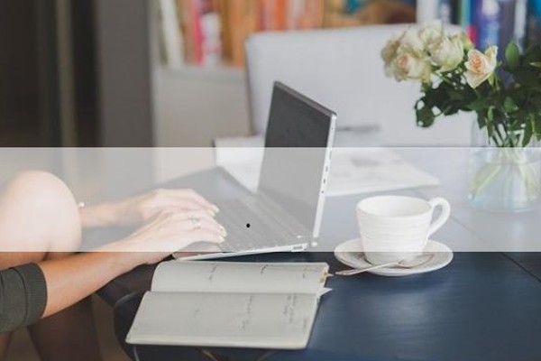 娱乐圈秘闻大揭秘：从喵哥幽默解读到妙手回春与吃瓜网热议