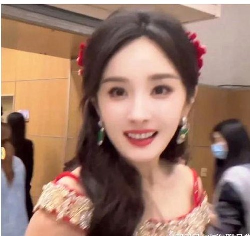 孙侨潞遗照引热议 娱乐吃瓜女友梗和失恋心态探秘